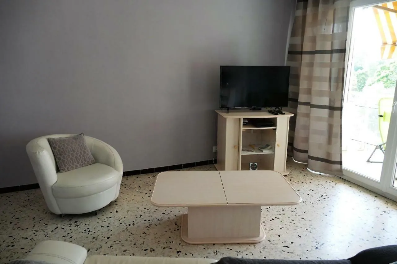 Tour D'Aygosi Apartamento Aix-en-Provence 0*,  França